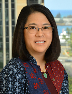Lori Lum headshot